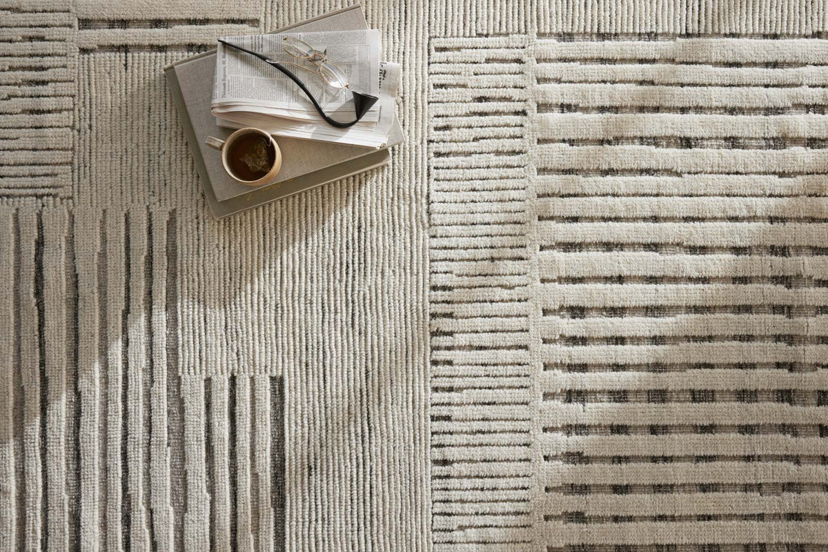 MOE-02 CC DOVE / IVORY | Loloi Rugs