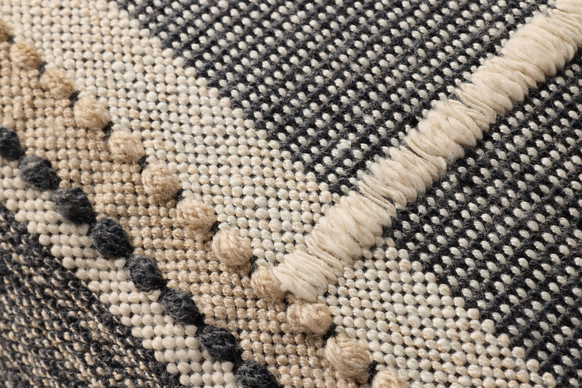 PLL0186 BLACK / IVORY | Loloi Rugs