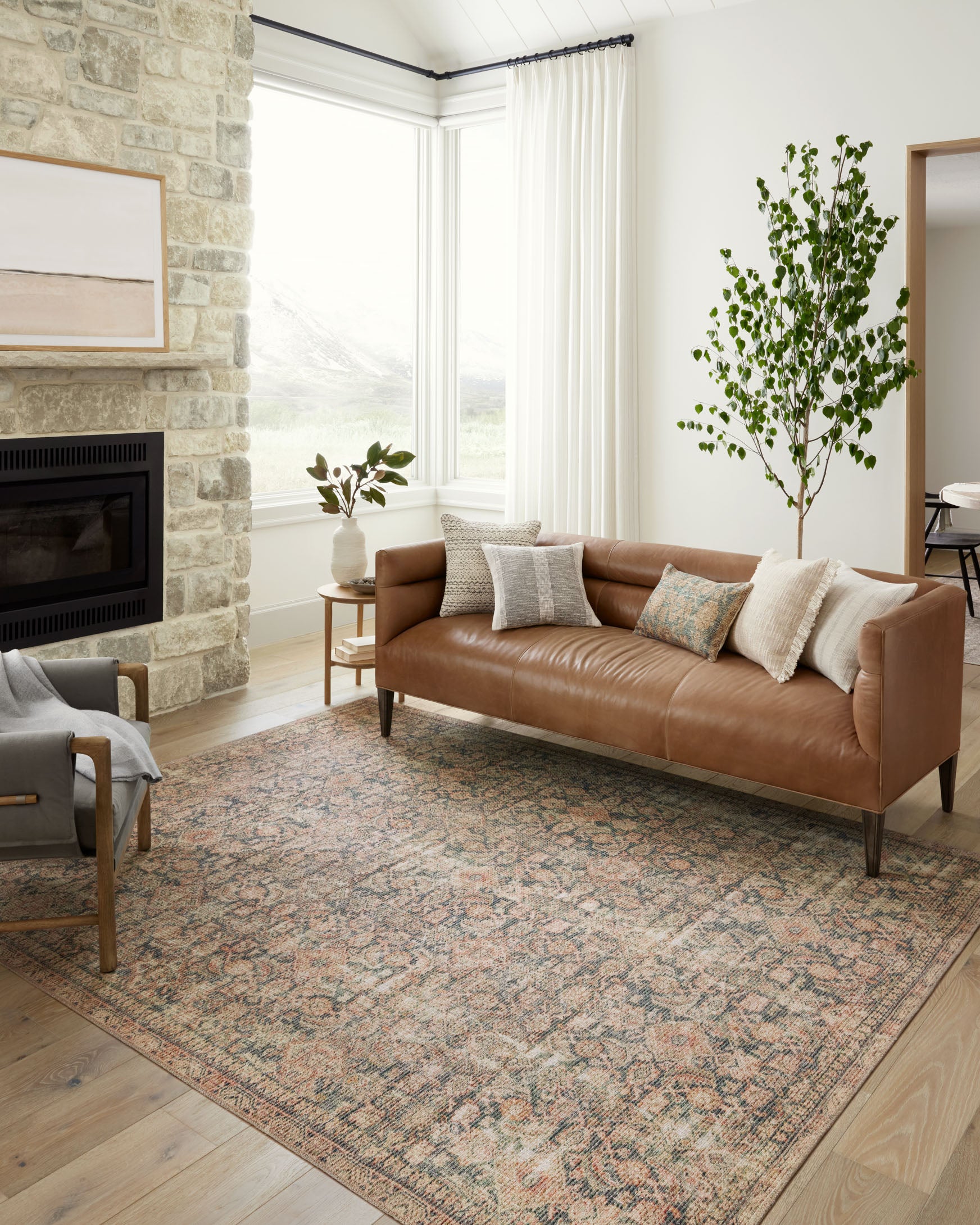 AUB-01 AR NAVY / MULTI & Loloi Rugs