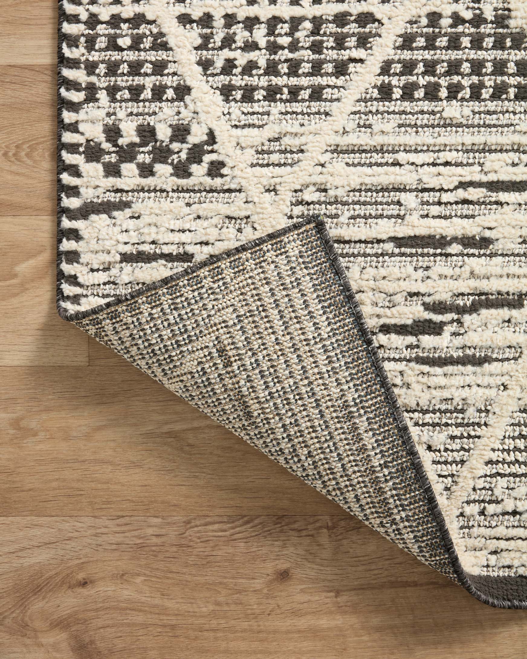 FAB-03 CHARCOAL / IVORY & Loloi Rugs