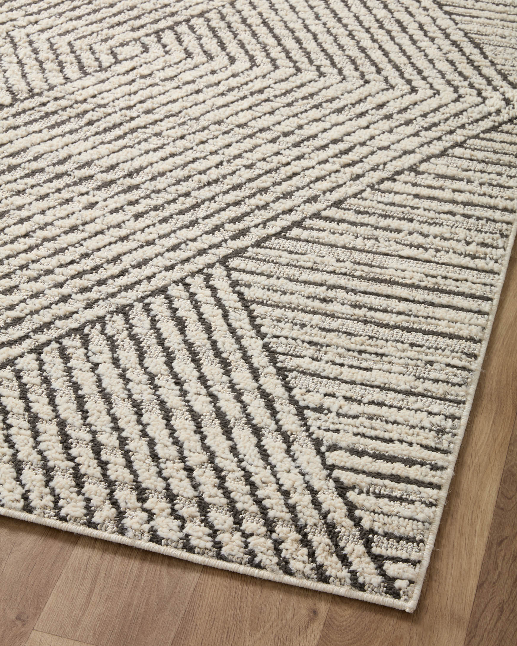 FAB-06 CHARCOAL / IVORY & Loloi Rugs