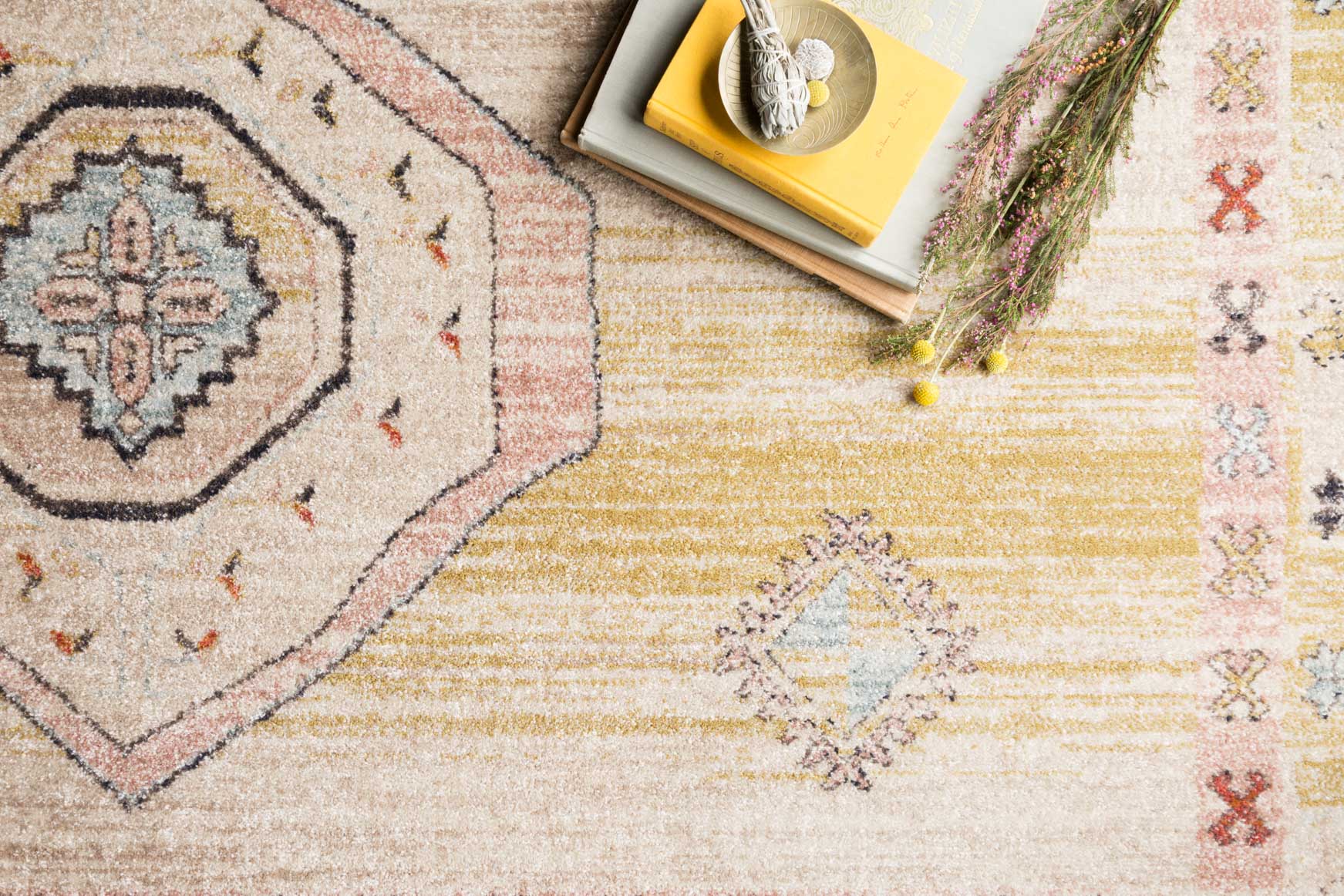 GRA-04 MH ANTIQUE IVORY / MULTI & Loloi Rugs
