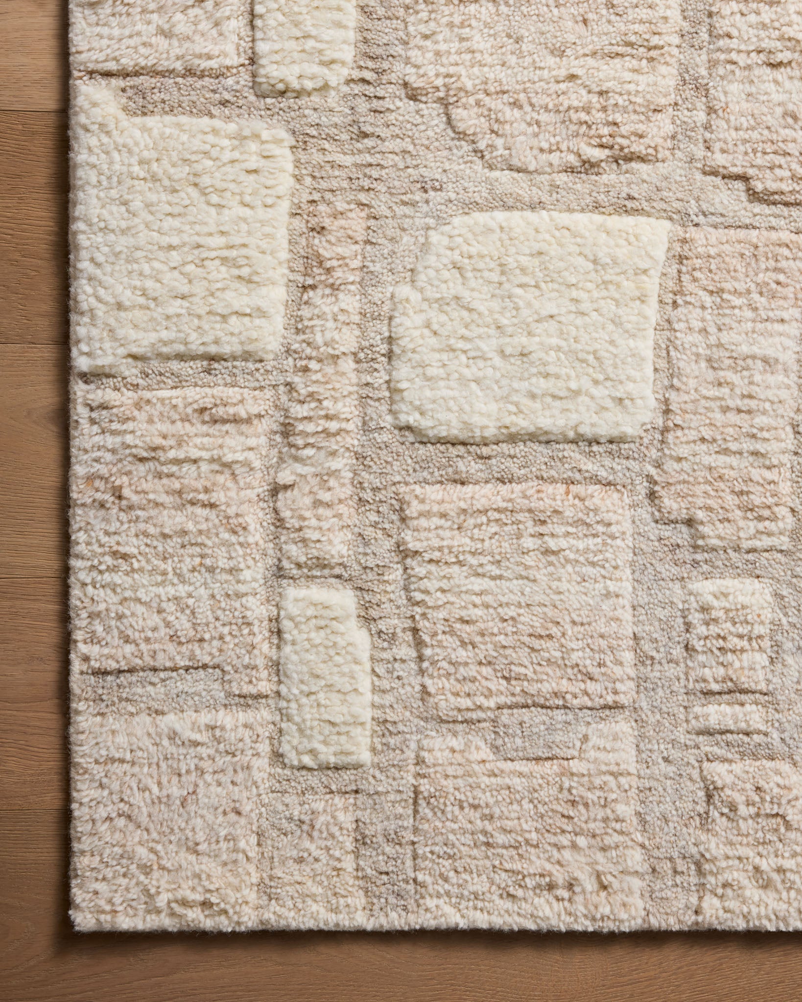 OTC-04 STONE / SAND & Loloi Rugs