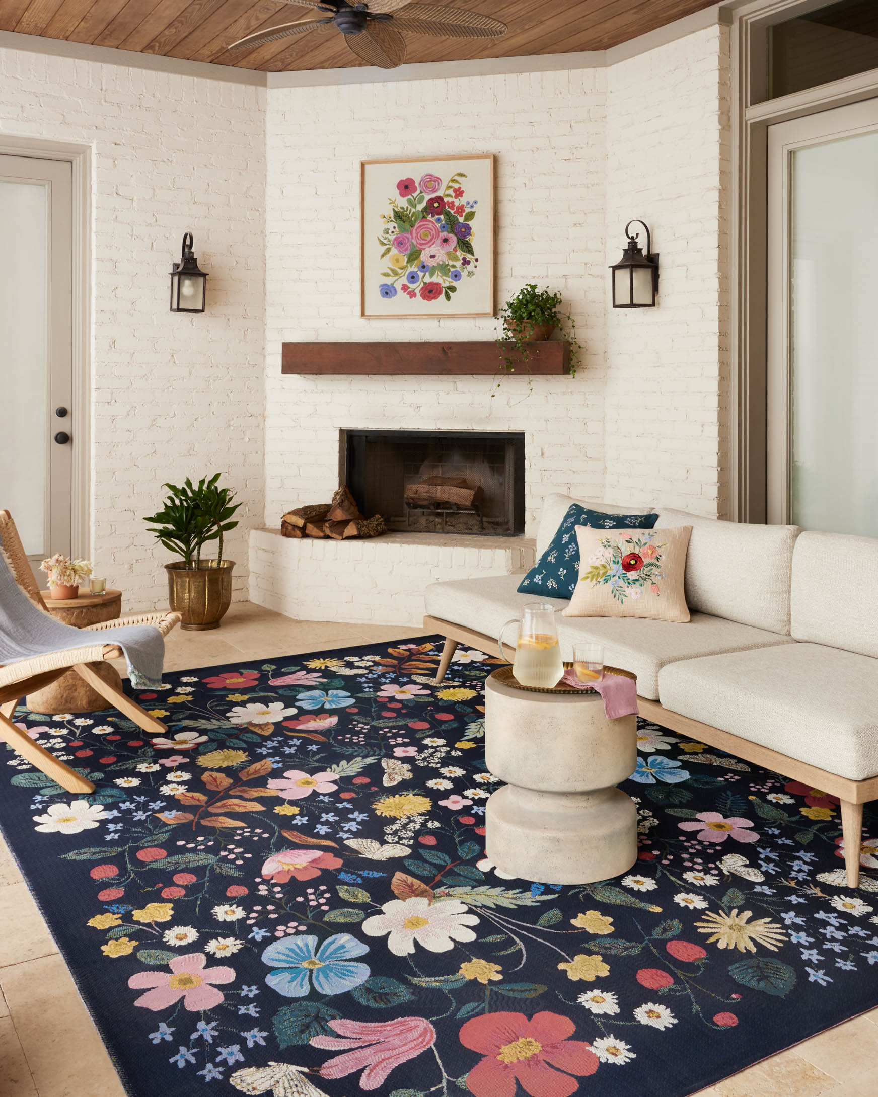 PRN-02 RP STRAWBERRY FIELDS BLACK & Loloi Rugs